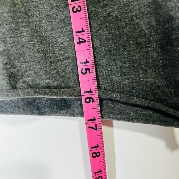 Sudara Namaste yoga gray crop tee shirt - Picture 2 of 4